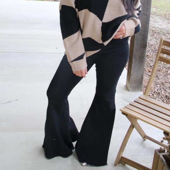 Umgee Denim - NWT Umgee black high rise flare jeans bell bottoms
